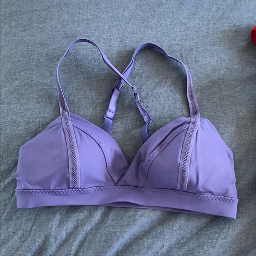 Lululemon sport bra